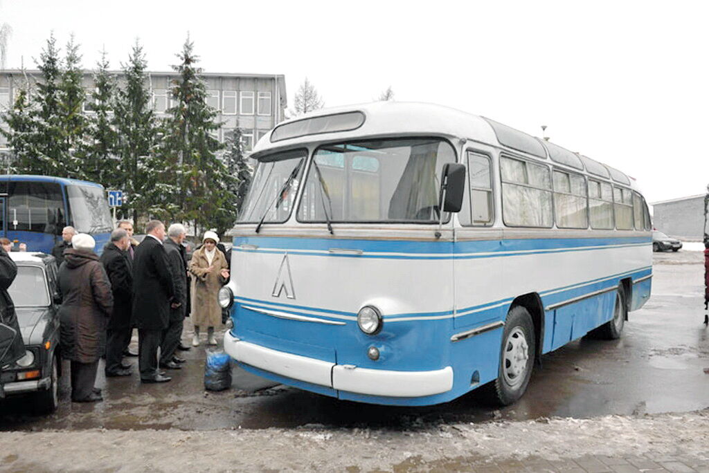 ЛАЗ-695Б в 2011 году вернулся после реставрации в город Гагарин в музей