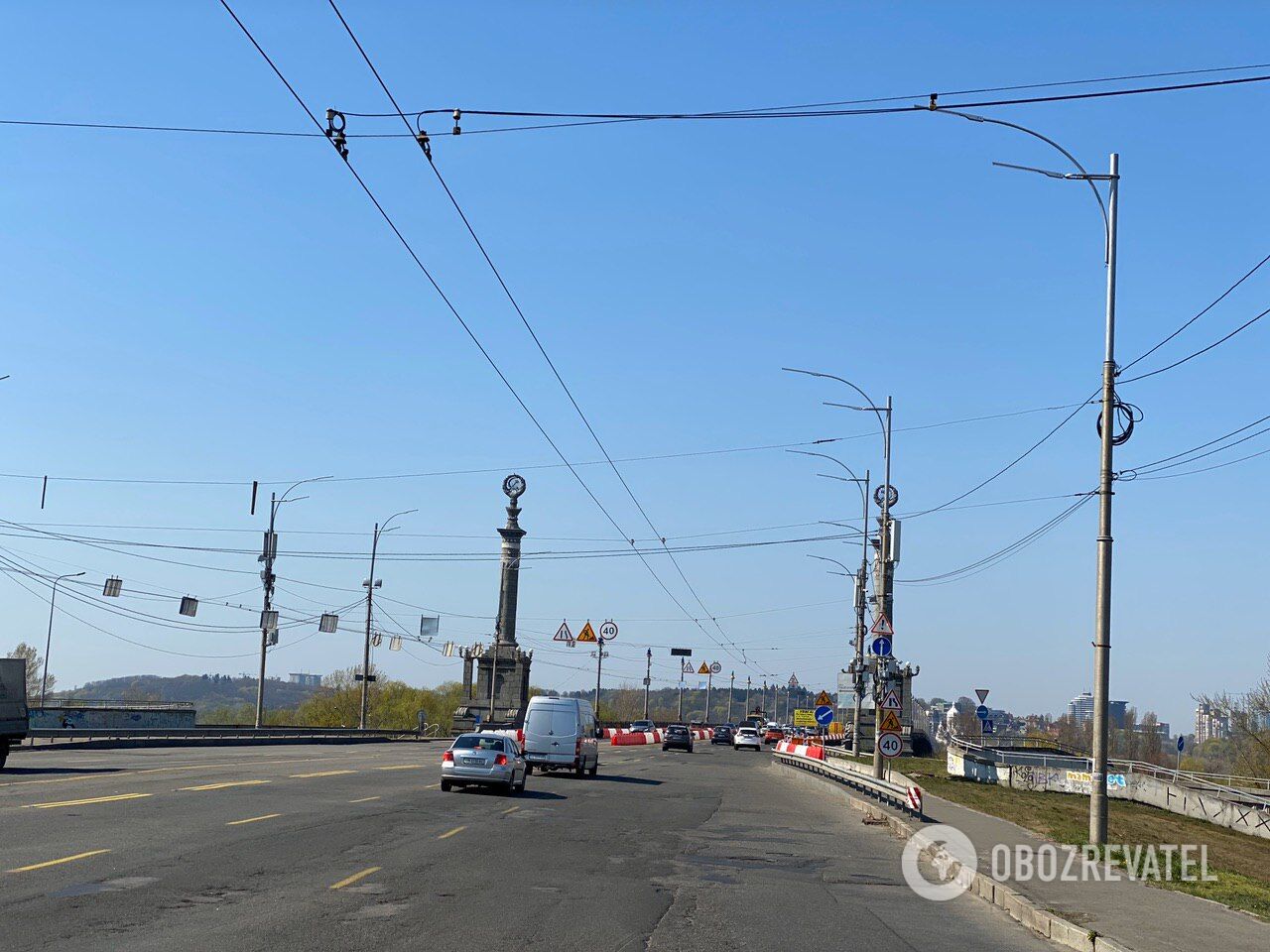 В Киеве изменили схему движения на мосту Патона
