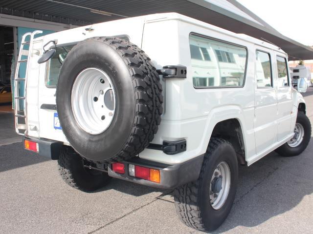 Цивільний Toyota Mega Cruiser