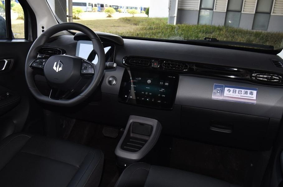 Китайский электромобиль Leap T03