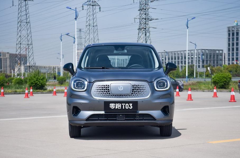 Китайский электромобиль Leap T03