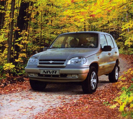 Серийный Chevrolet-Niva 2002 года