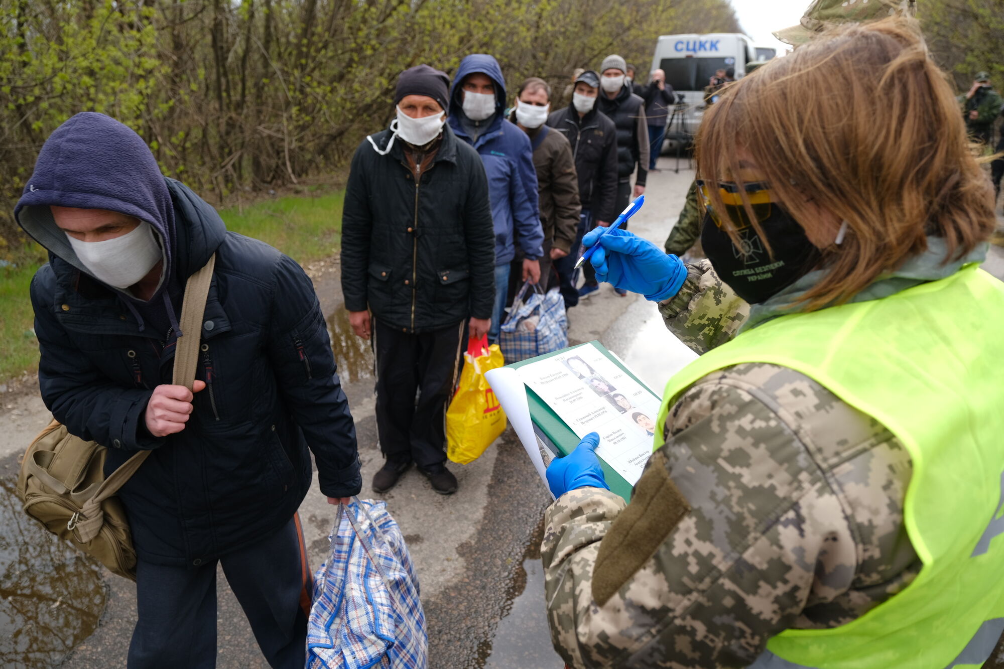 Обмін полоненими на Донбасі