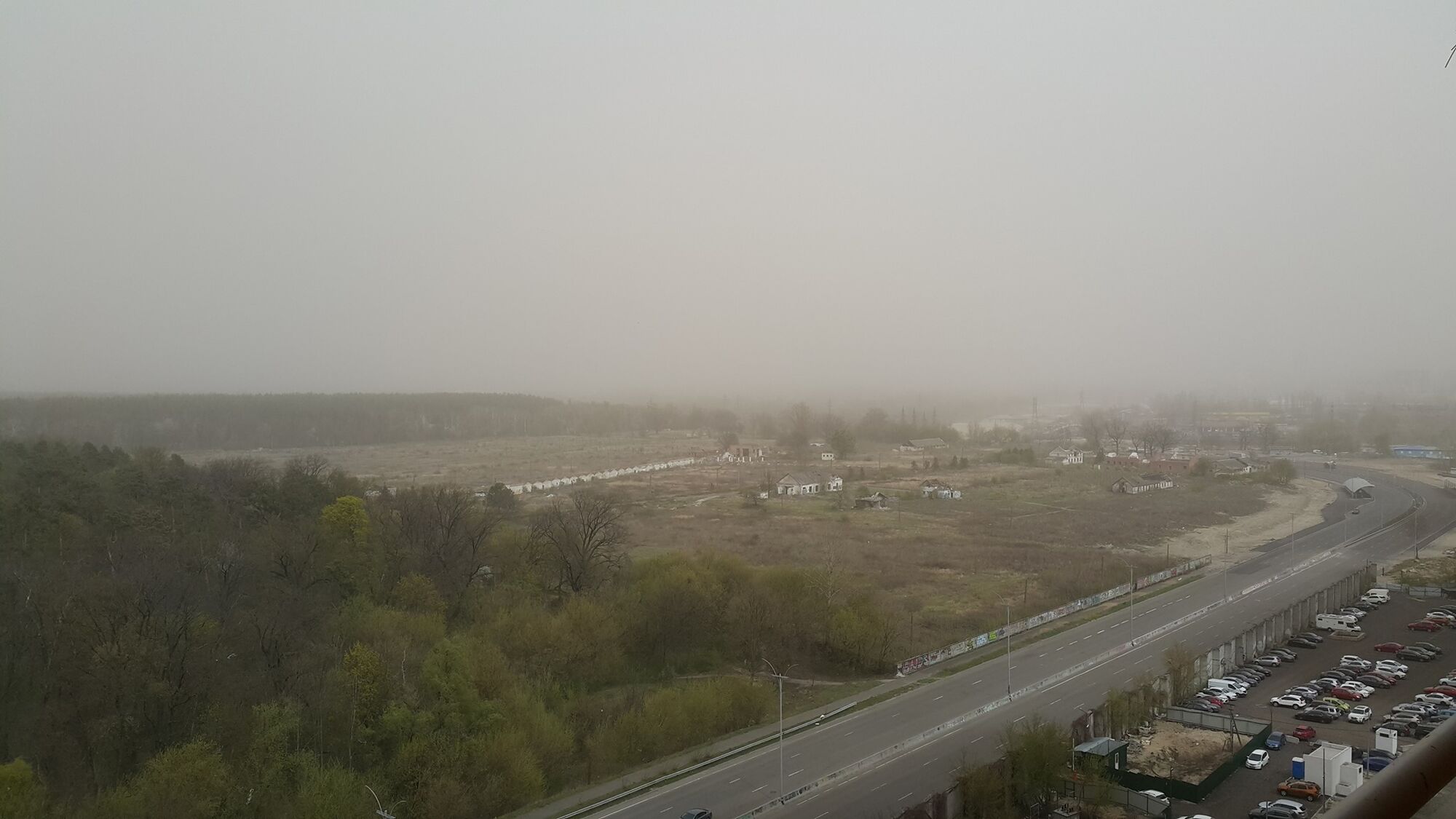 Пылевая буря в Киеве
