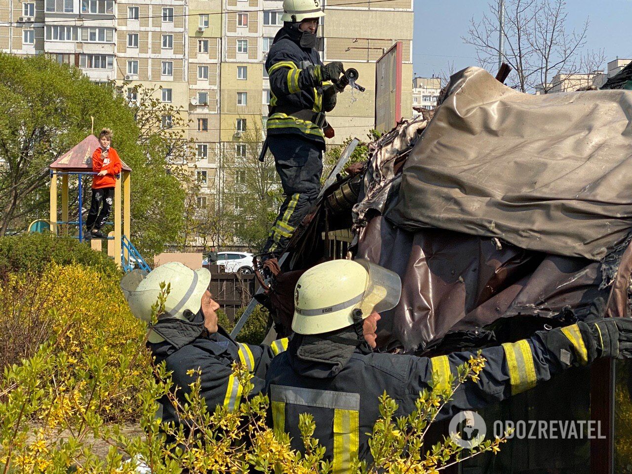 В Киеве вспыхнул масштабный пожар в ресторане