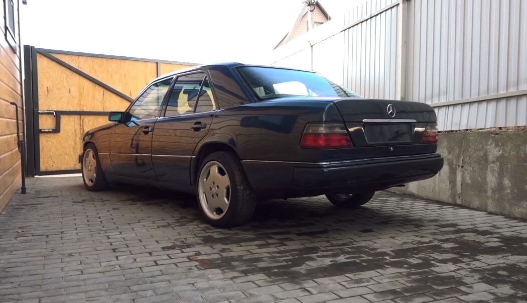 Б/у Mercedes W124 привели в чувства, чтобы продать за 35 копеек