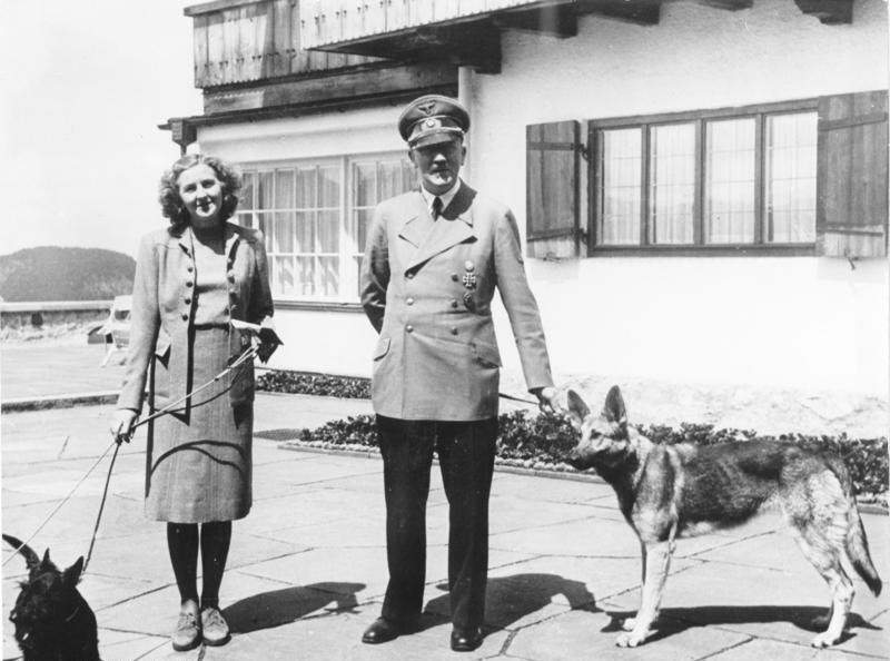 Гитлер и Ева Браун