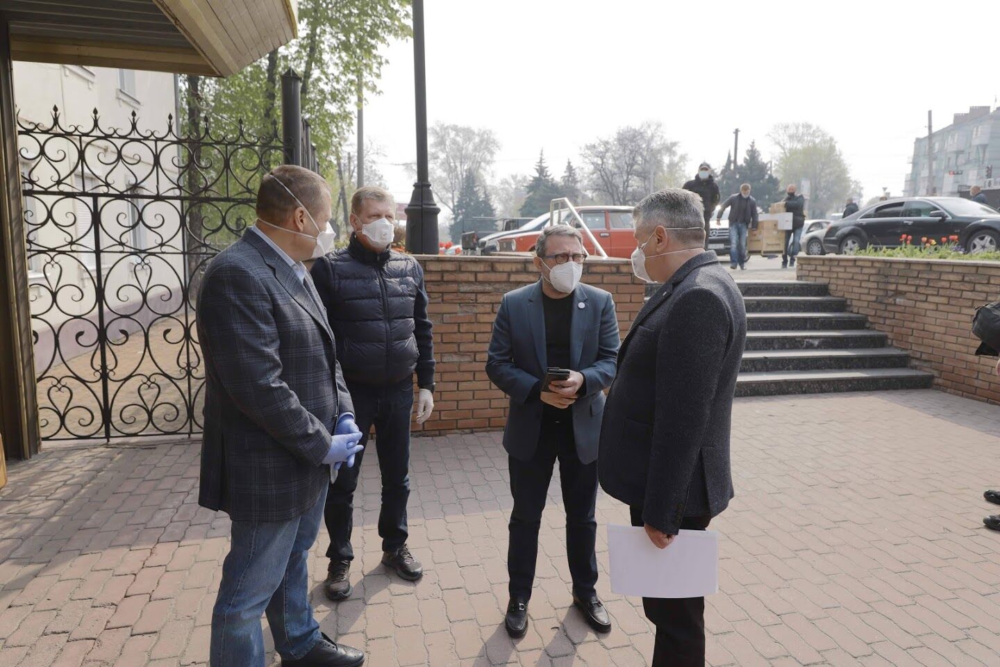 Філатов і Корбан передали обллабцентру нову лабораторію ПЛР-тестів на COVID-19