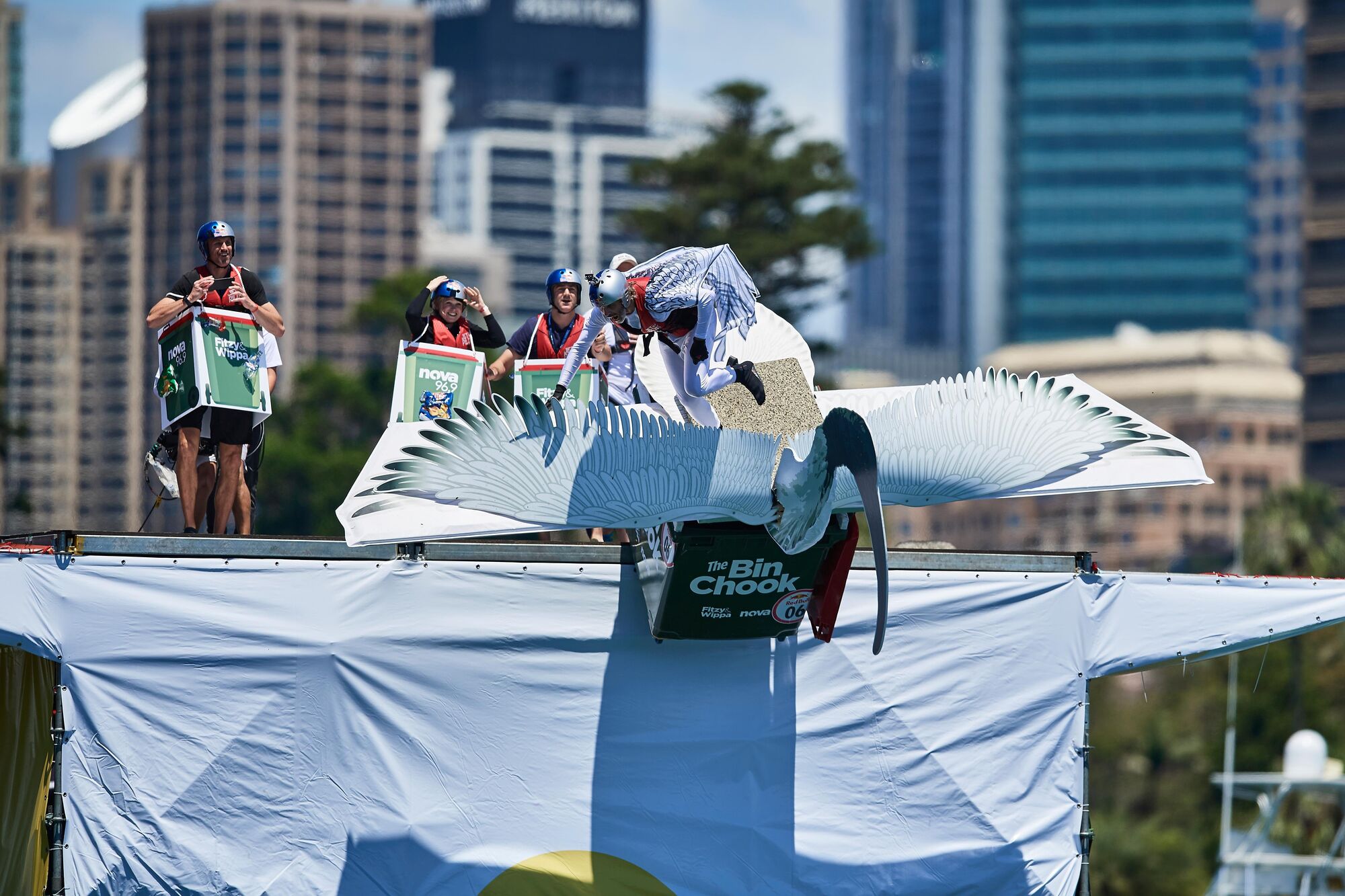 5 невероятных фактов из истории Red Bull Flugtag