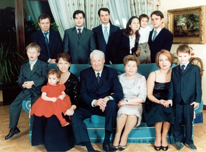 Глеб Дьяченко с семьей