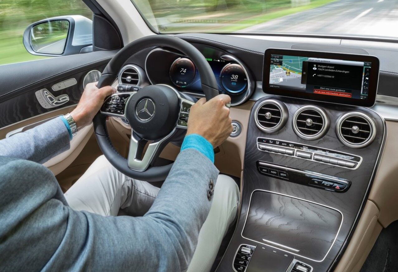 Mercedes припиняє виробництво свого водневого електромобіля