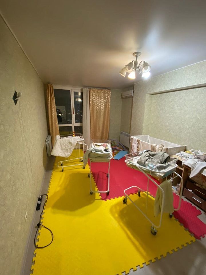 Квартира, в якій утримували новонароджених дітей перед відправкою в Китай