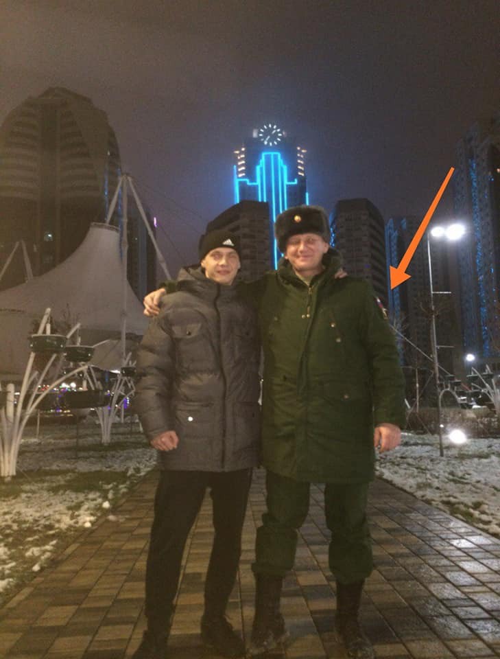 Террорист Адам Грозный в форме полиции РФ