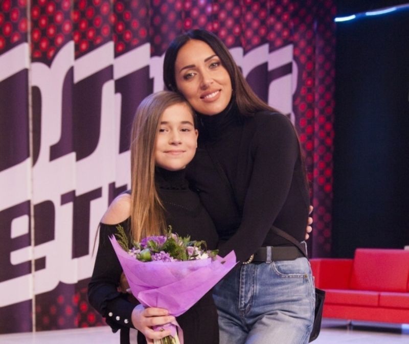 Алсу і її дочка Мікелла Абрамова
