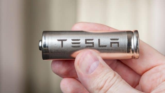 Tesla вже близька до батареї, розрахованої на 1,6 млн км пробігу