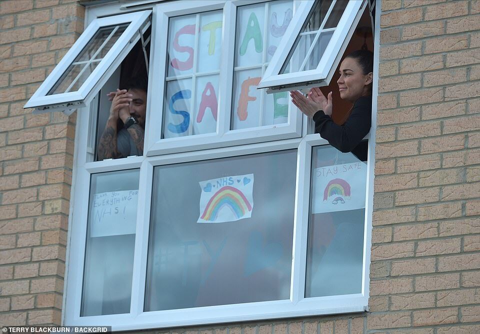 Акция в поддержку медиков Британии