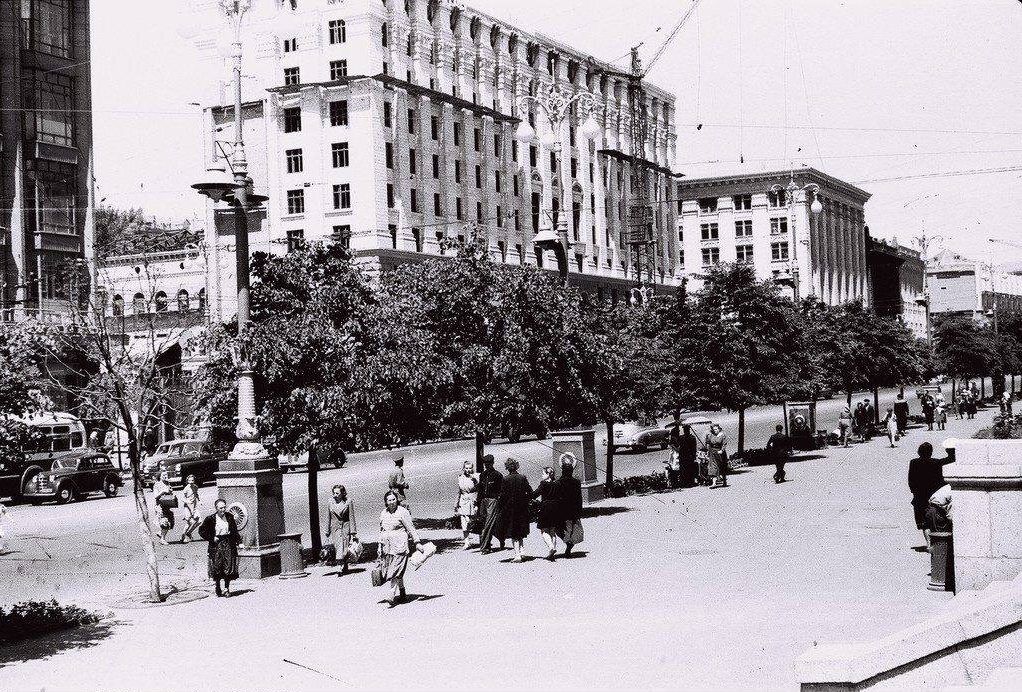 Строительство в центре Киева в 1955 году