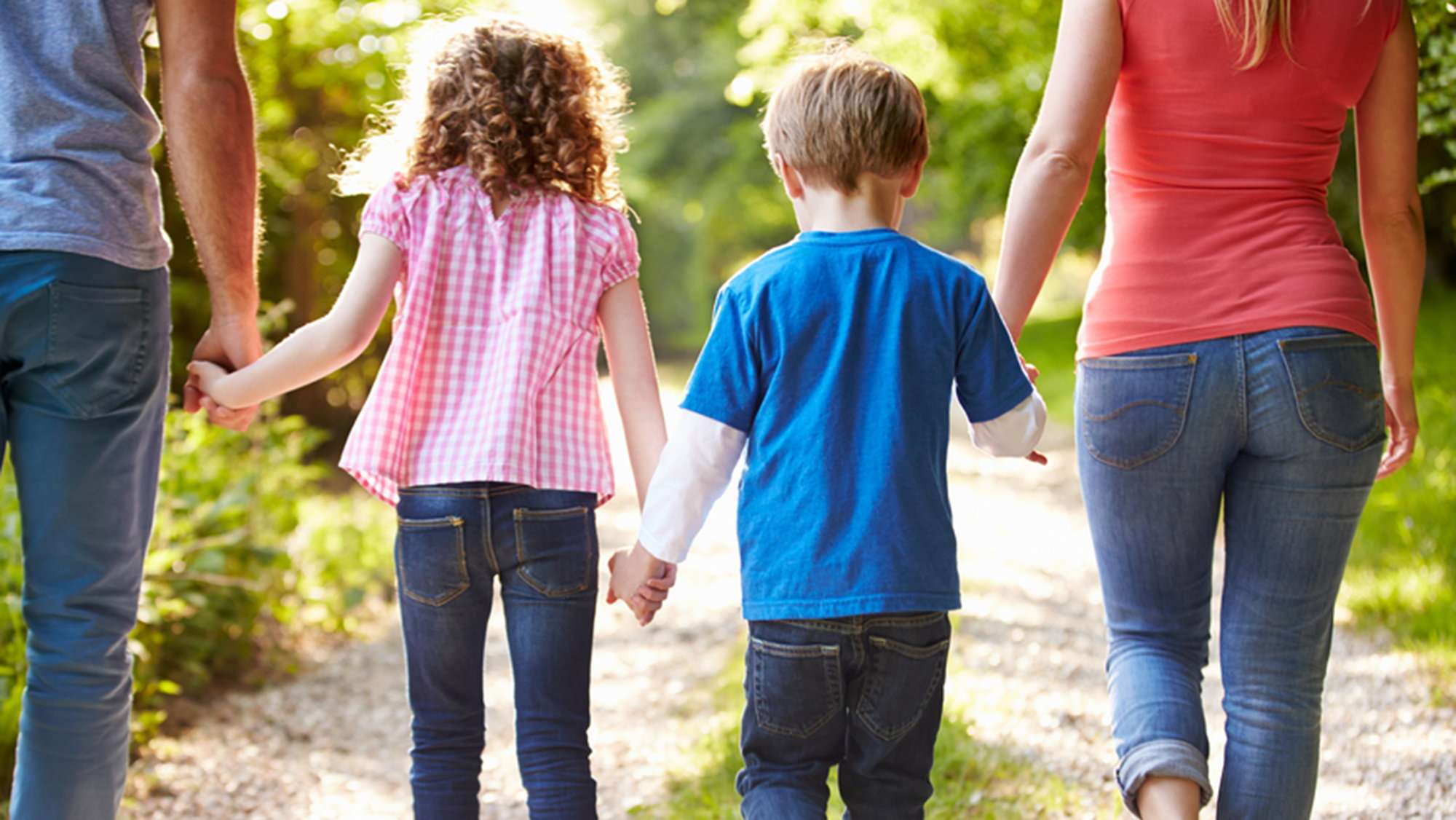 Родители с детьми