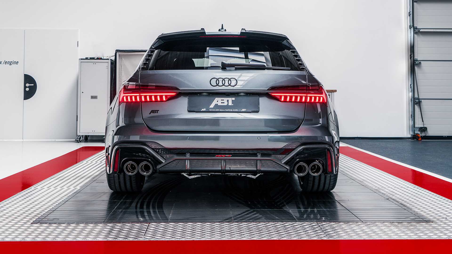 Audi RS6-R