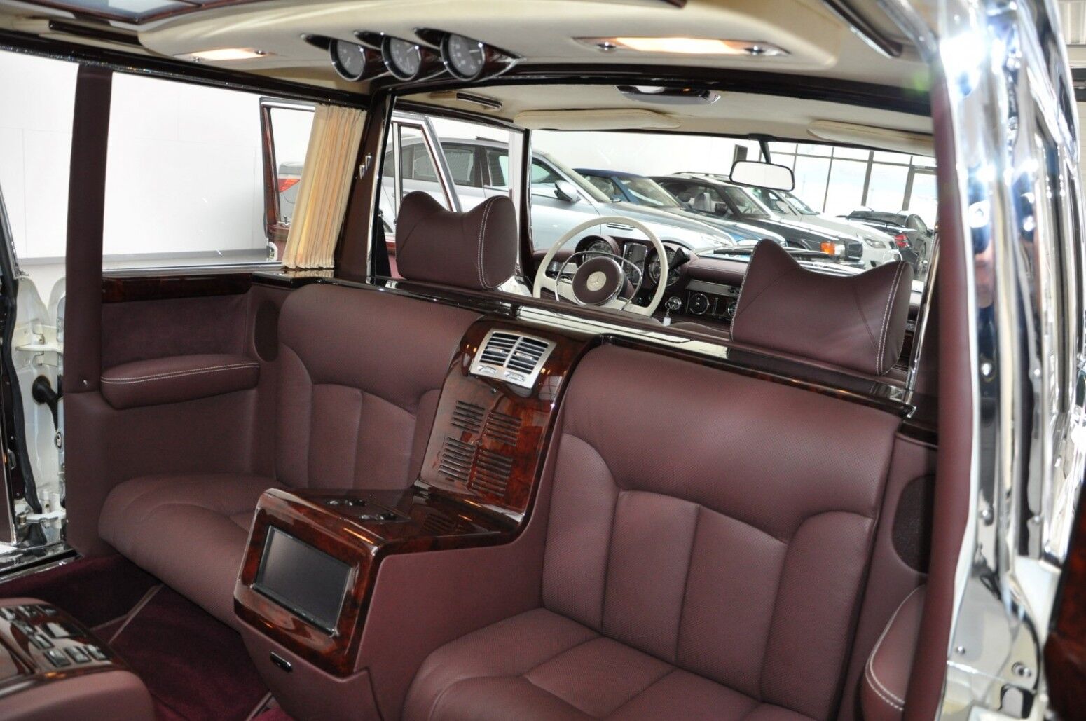 Mercedes-Benz 600 Pullman Maybach