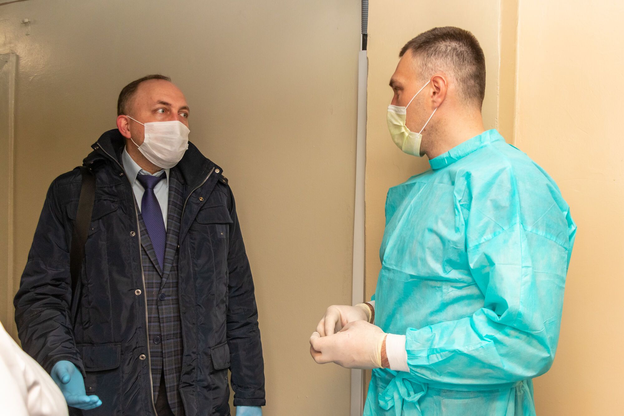 Украинские медики получили от АТБ системы экспресс-диагностики COVID-19 из Франции