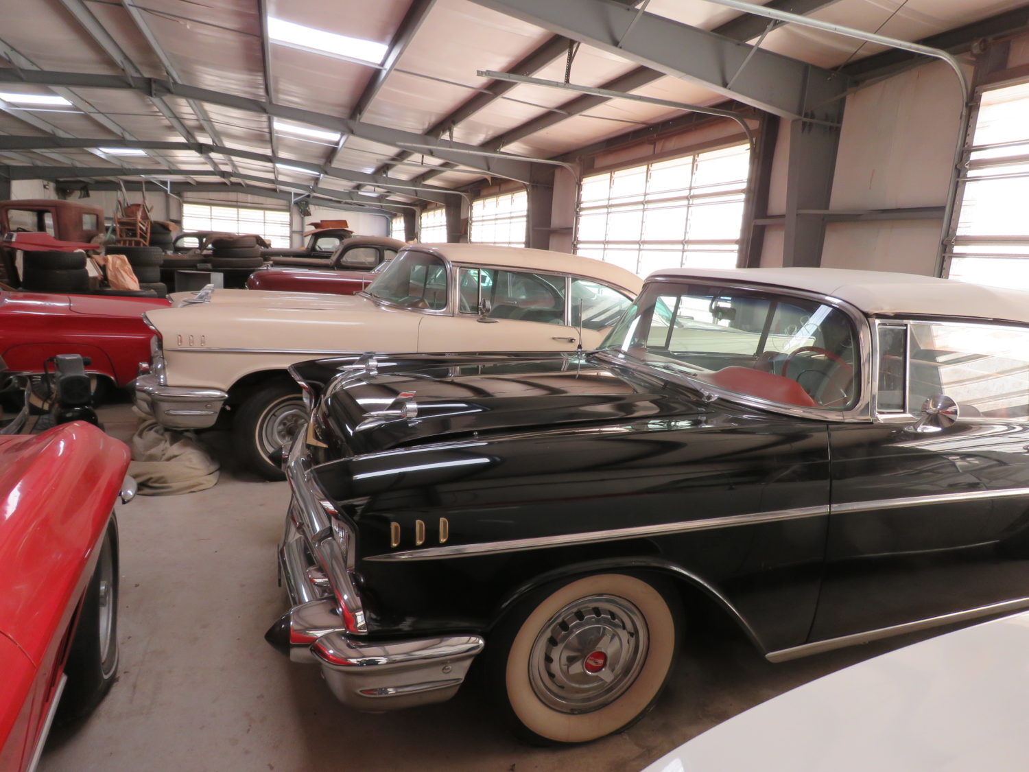 В Канзасе обнаружена коллекция из более двух сотен авто