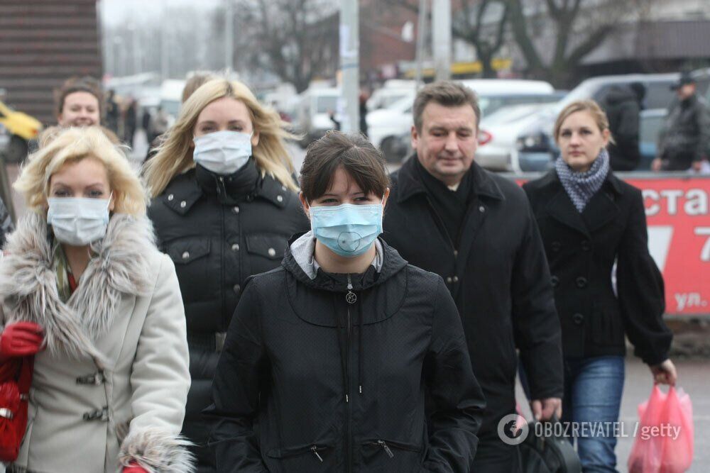 Противогазы для лошадей, просроченные маски и консервы из СССР: что происходит на складах Госрезерва в разгар пандемии