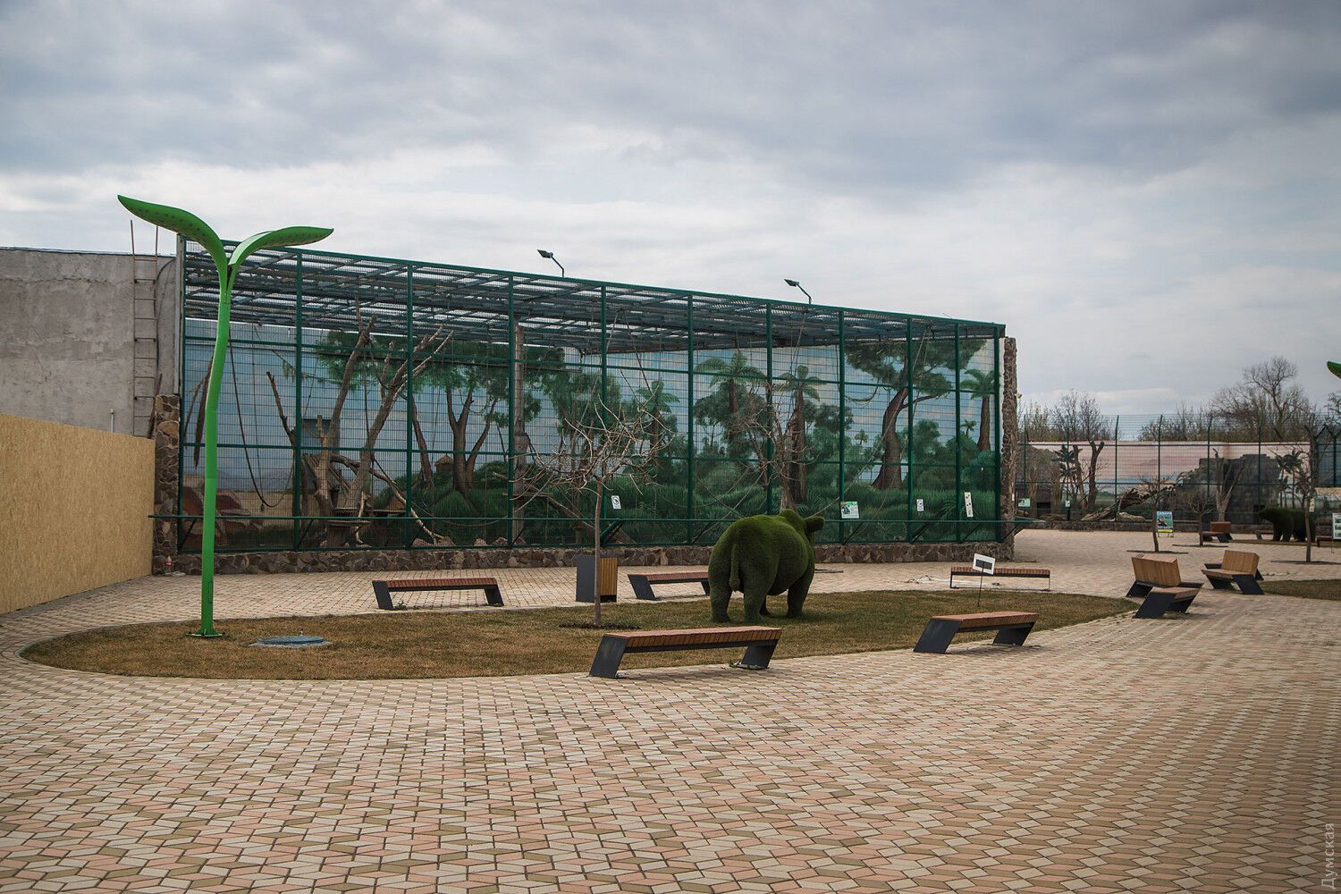 Одесский контактный зоопарк просит денег на корм животным