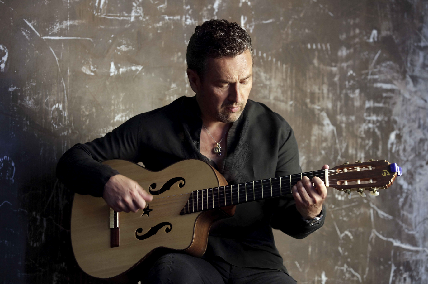 Дорош представив дует із відомим українським політиком