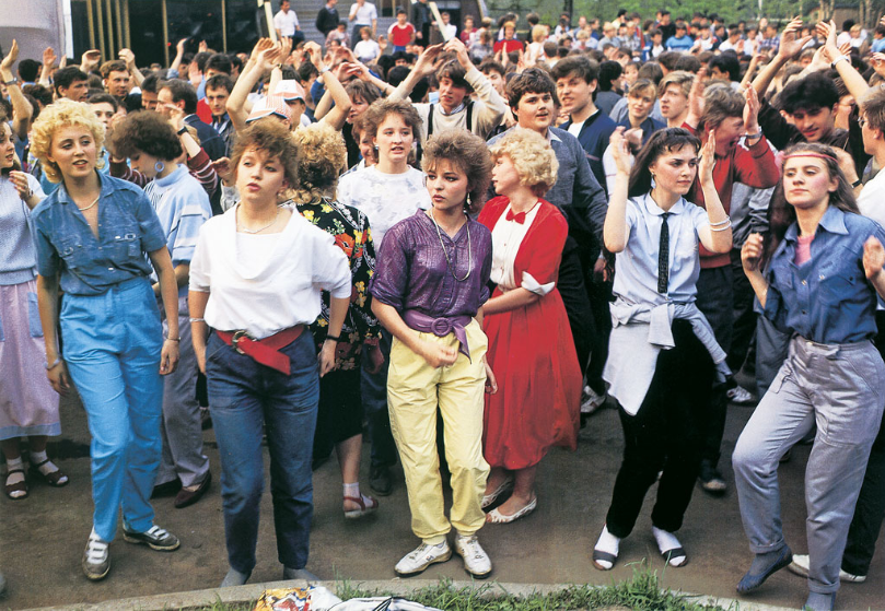 Мода СРСР: як одягалася радянська молодь на дискотеках і що забороняли