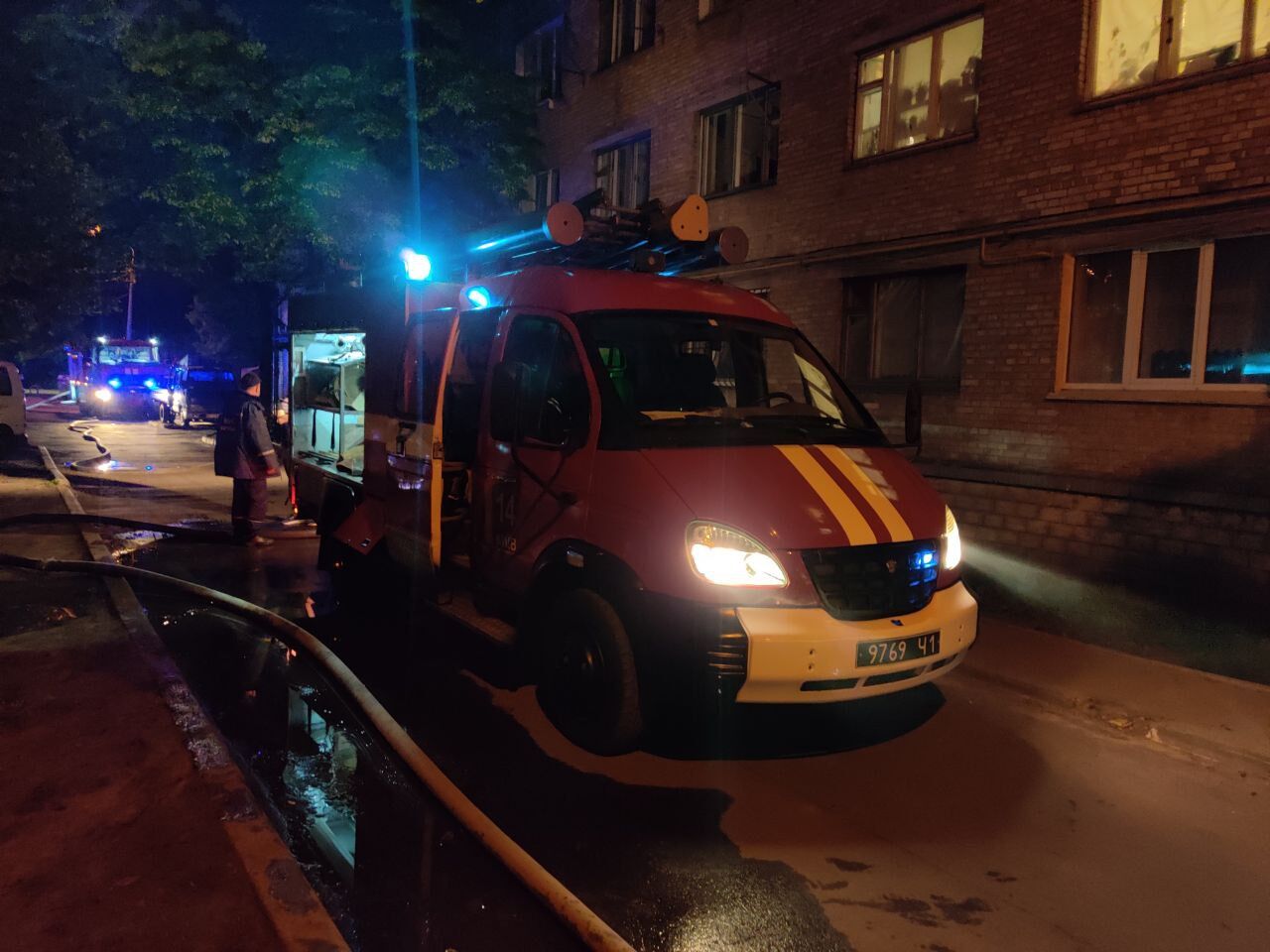 В Киеве произошел пожар в жилом доме