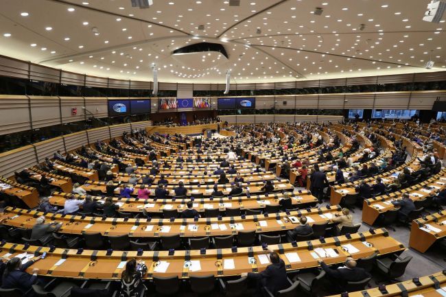 Европарламент одобрил 1,2 млрд евро для борьбы Украины с с последствиями COVID-19