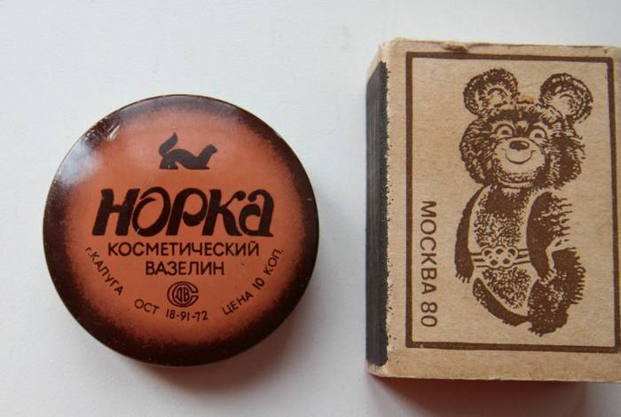 Какие секс-товары продавали в СССР: в сети вспомнили "массажеры" и игрушки