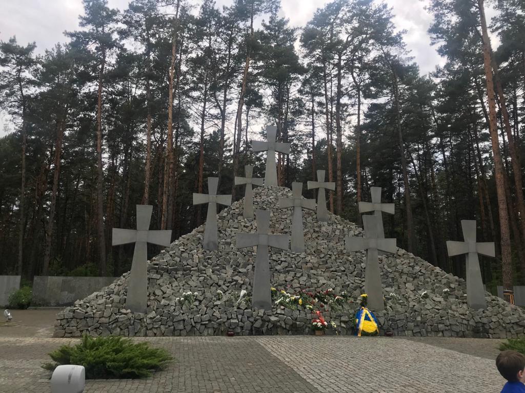 Мемориал "Быковнянские могилы"