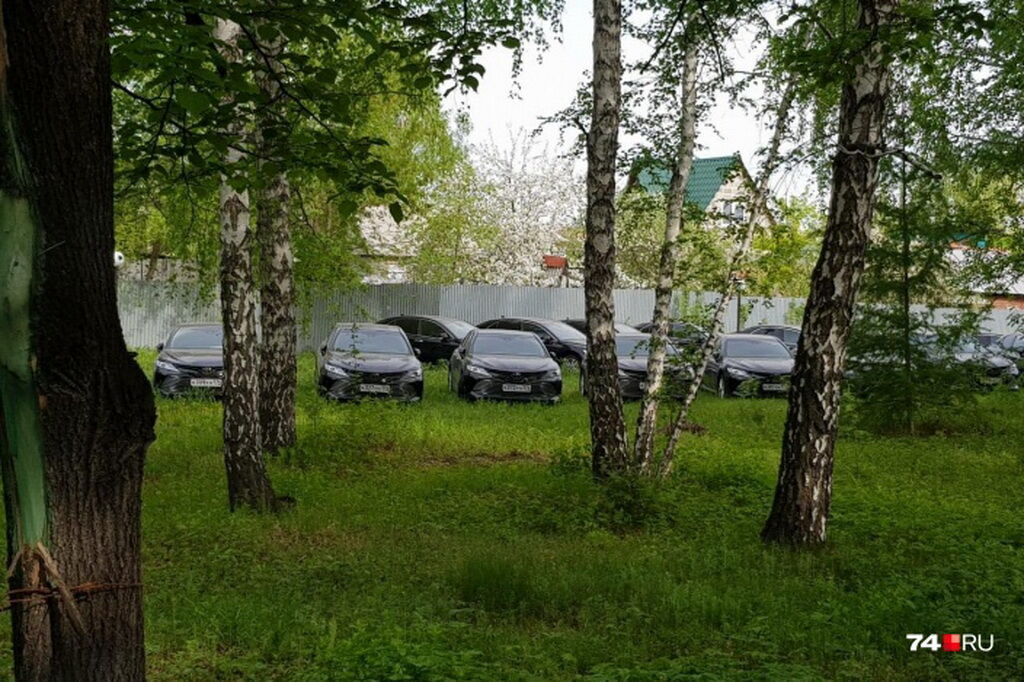 Toyota Camry обнаружили в лесу под Челябинском