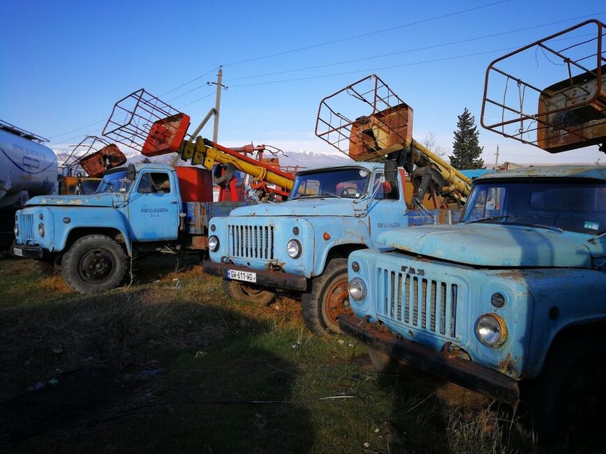 У Грузії знайшли безліч занедбаних авто