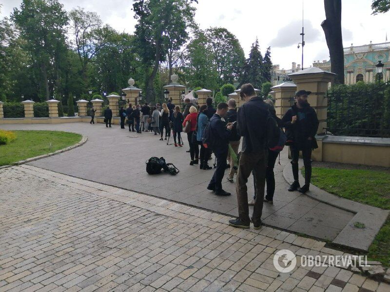 Очередь журналистов на пресс-конференцию Зеленского