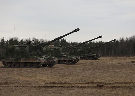 Росія привезла важку артилерію на кордон з Україною та Білоруссю