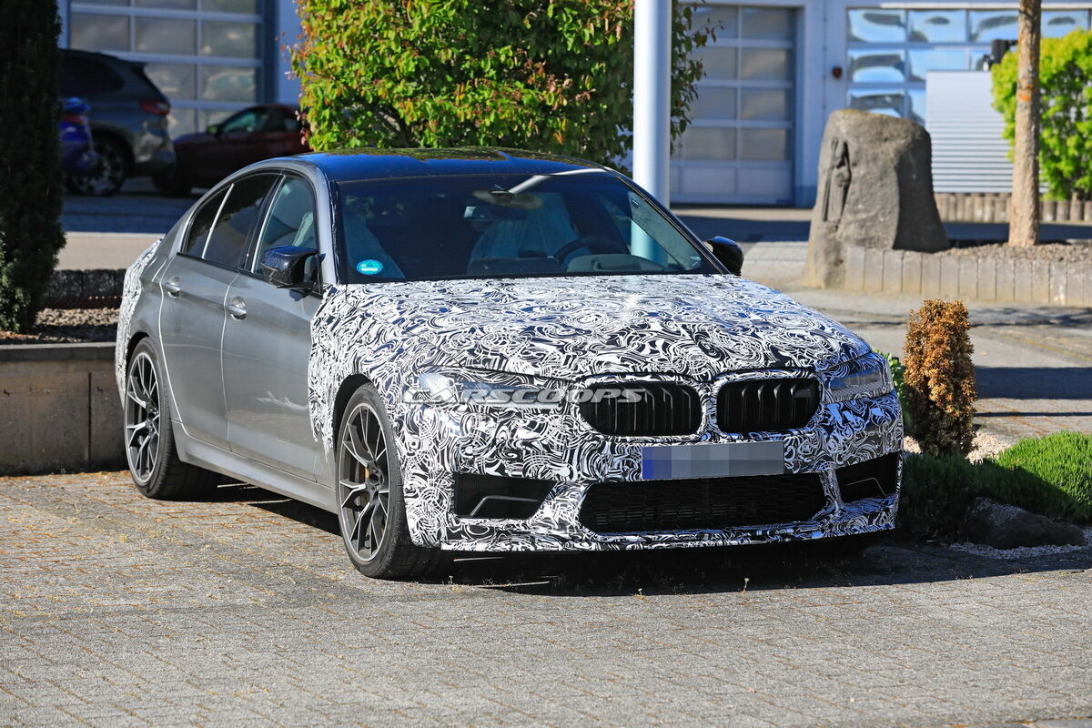 2021 BMW M5 CS