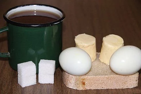 Завтрак в СССР: вареные яйца и бутерброды