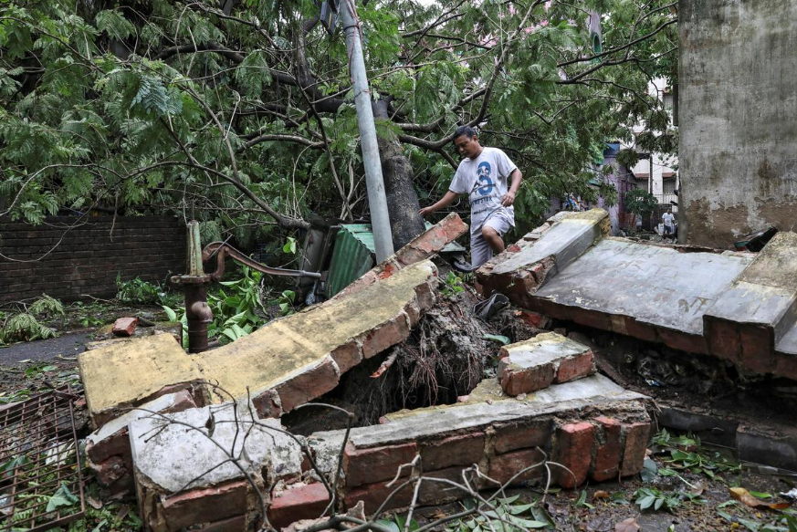Последствия циклона "Амфан" в Индии и Бангладеш