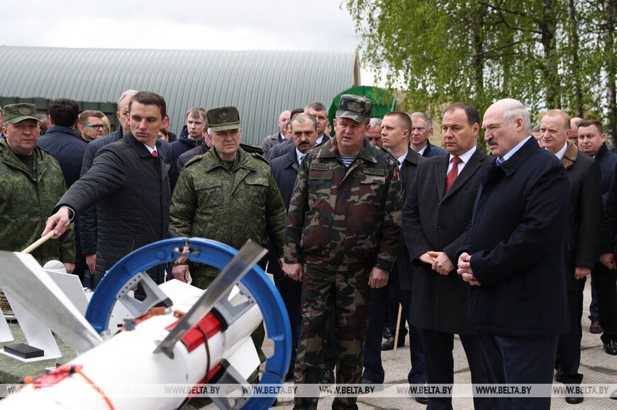Лукашенко приказал к сентябрю создать ракету