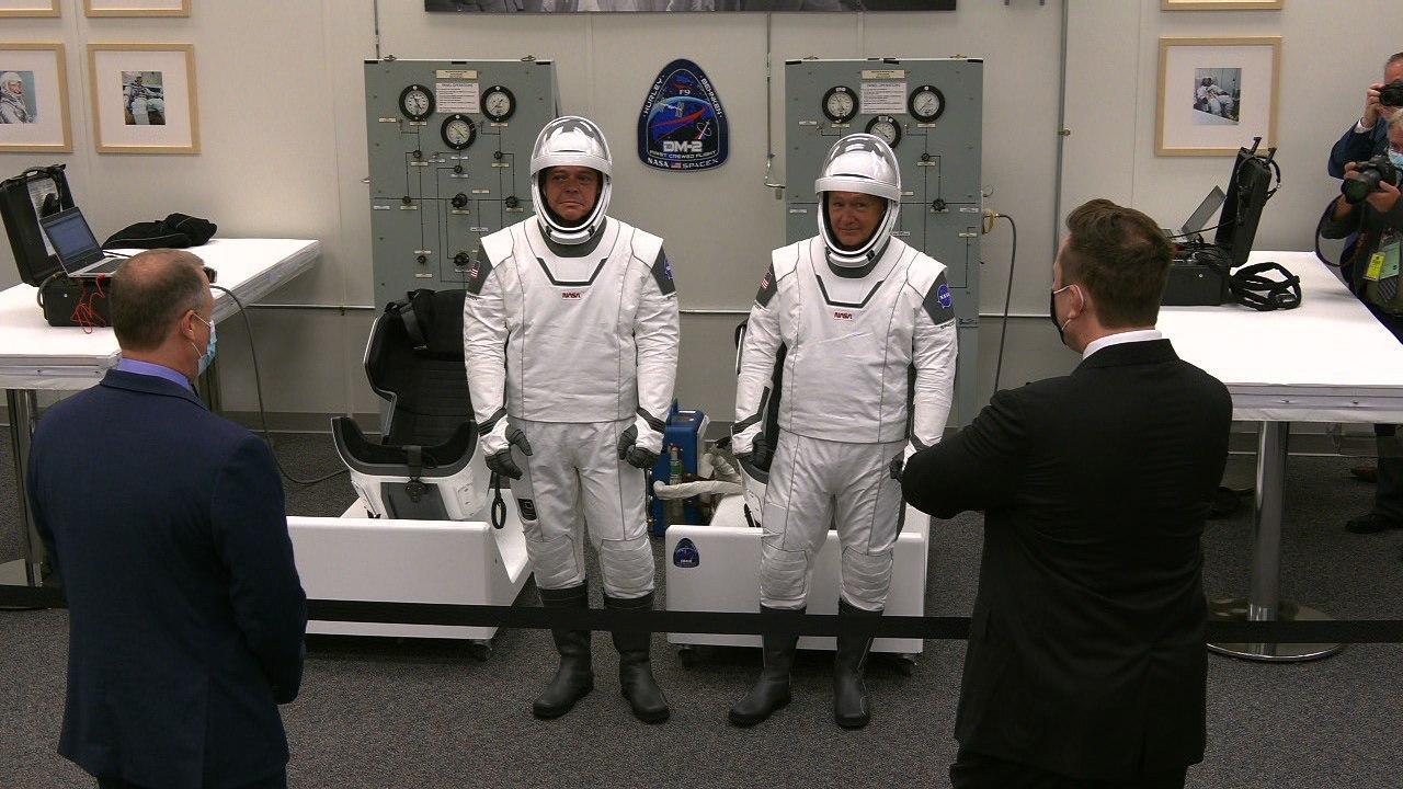 Первый запуск астронавтов SpaceX: как готовились и почему сорвался