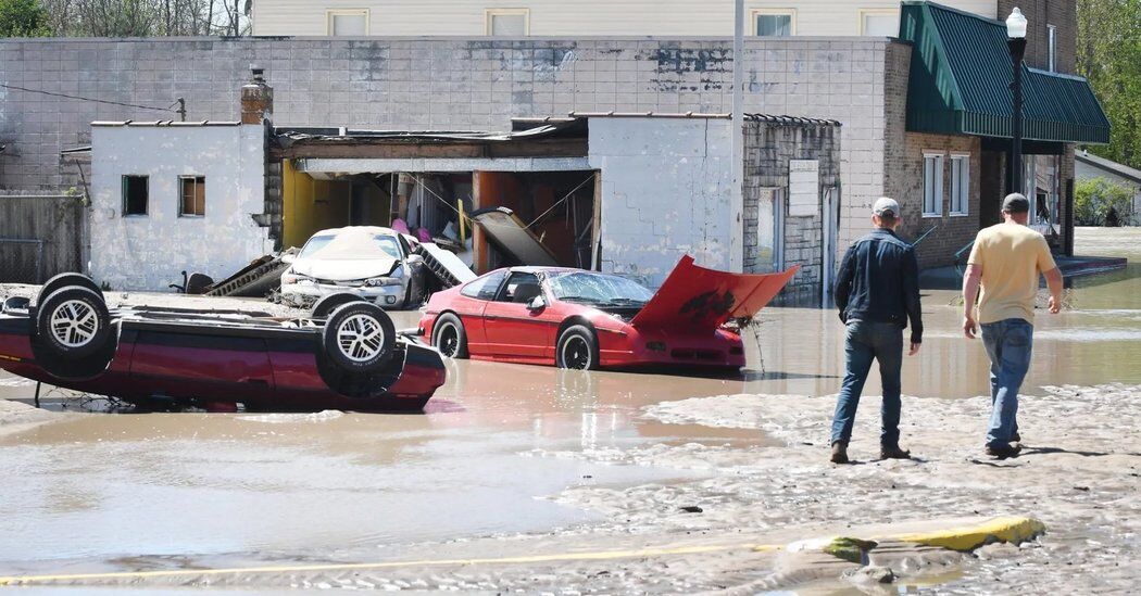 Автомобили из музея Pontiac Fiero сильно пострадали