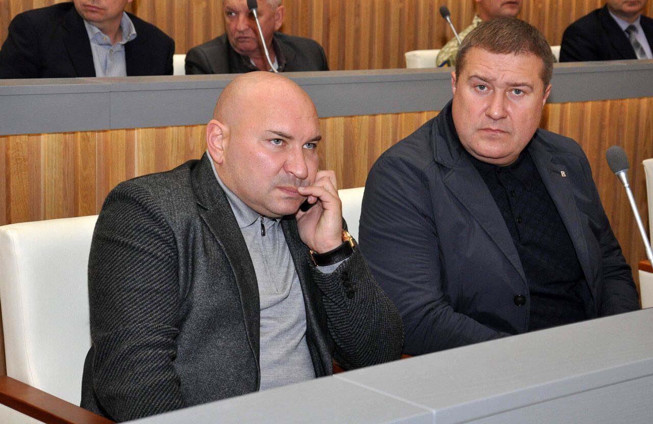 Сергій Корявченков – зліва на фотографії