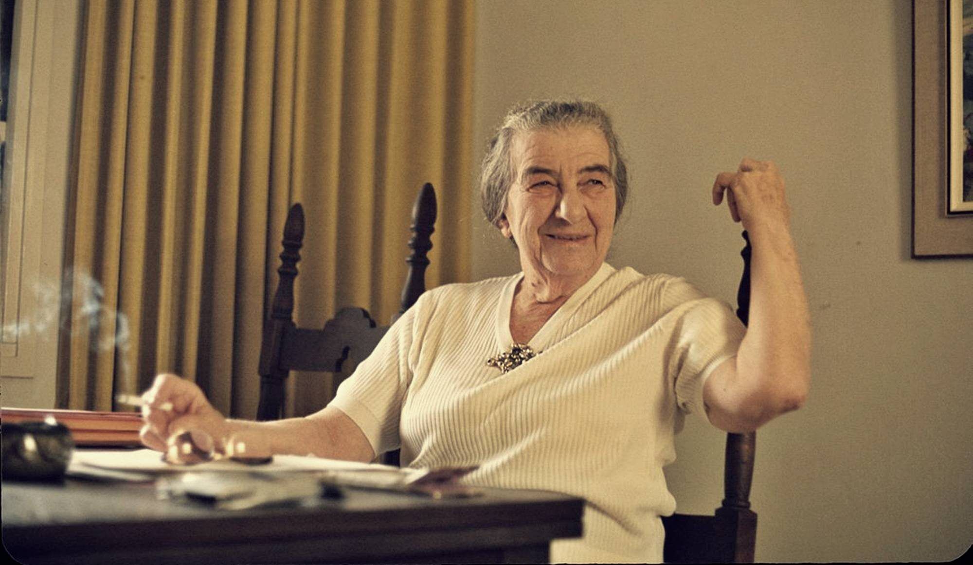 Голда Меїр стала першою жінкою на чолі уряду в Ізраїлі