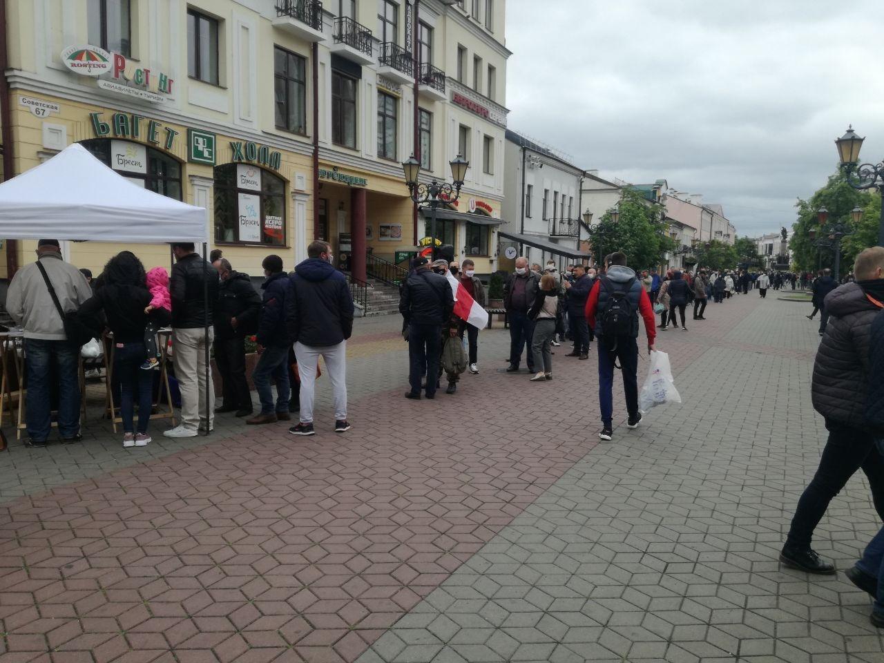 По всій Білорусі спалахнули протести через затримання блогера. Фото і відео