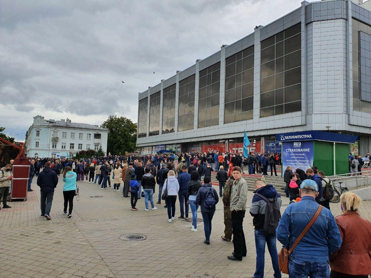 По всей Беларуси вспыхнули протесты из-за задержания блогера. Фото и видео