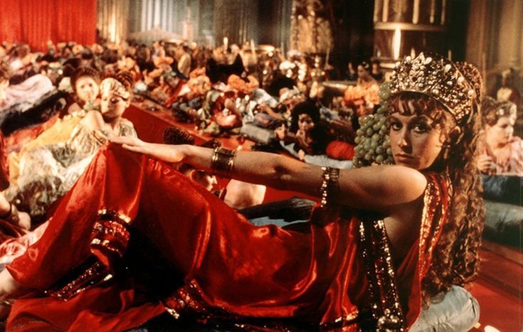 "Дау", "Любов" і "Калігула": названі фільми, в яких знімали справжній секс