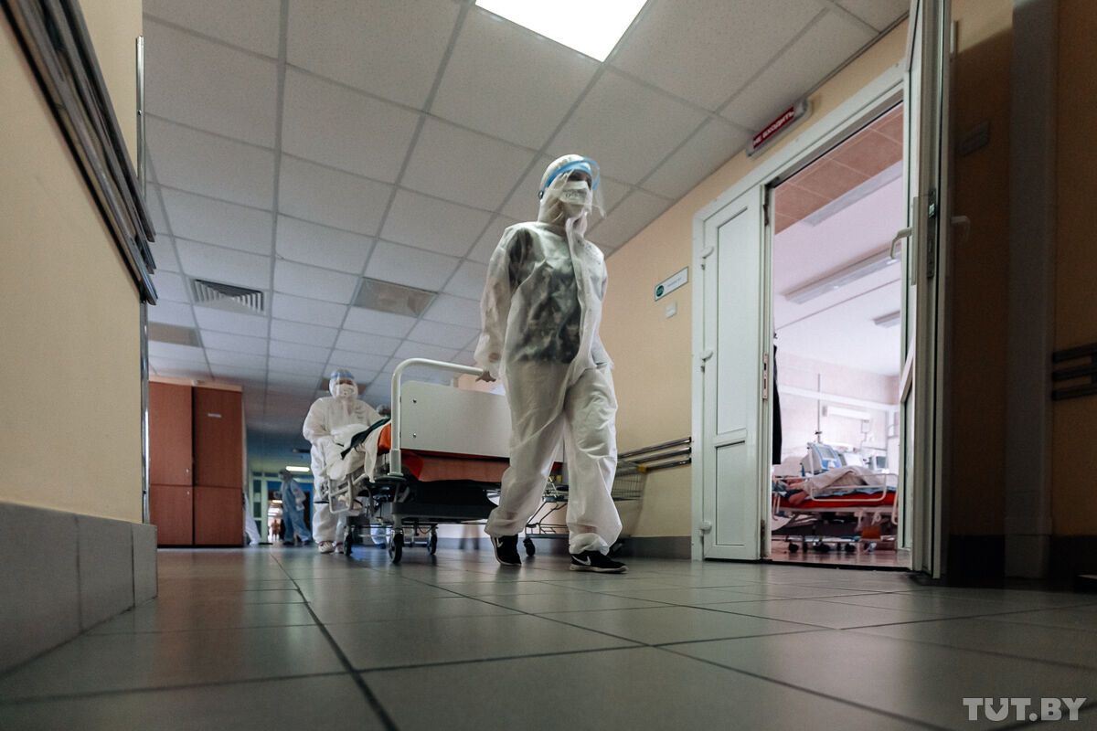 В Беларуси рассказали о "коронавирусном аде" в больницах